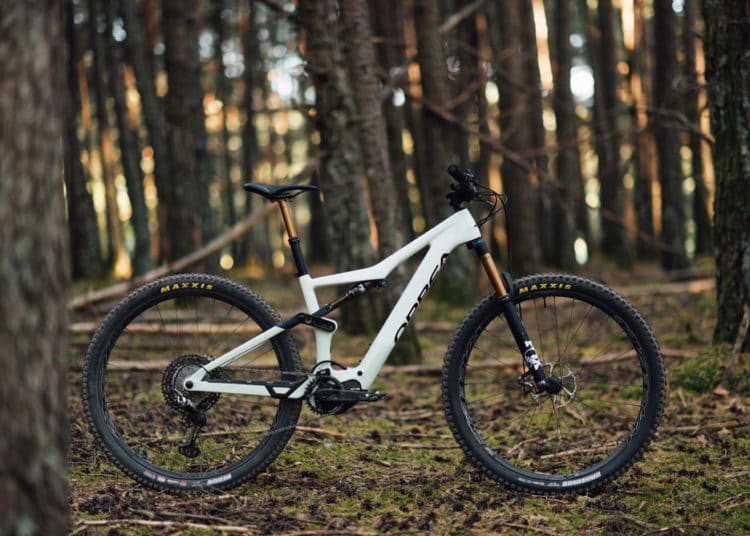 Orbea Rise: leichtes E-MTB mit speziellen Shimano EP8 RS vorgestellt - eBikeNews
