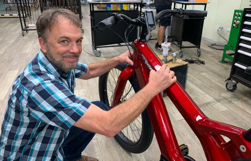 Radiant Carbon Tony Ellsworth - eBikeNews