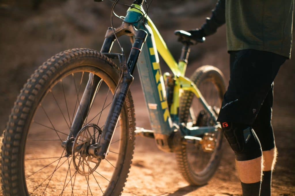 E-Mountainbike | E-MTB | Federgabel - Domain dreckig