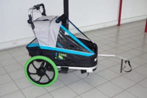 Fahrradanhänger 1-Drive fährt mit eigenem Motor – und lässt sich leicht zum Kinderwagen umbauen