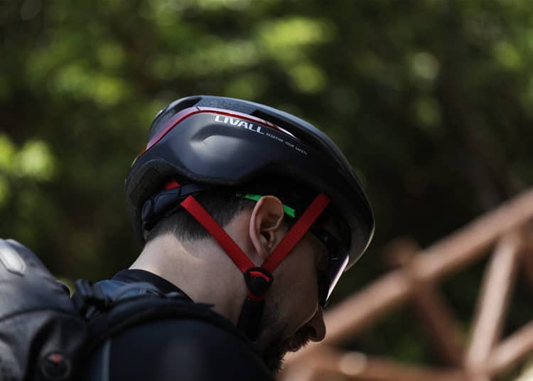 Liveall Evo21 am Kopf - eBikeNews