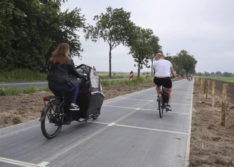 Niederlande: 330 Meter langer Solar-Radweg eröffnet - eBikeNews
