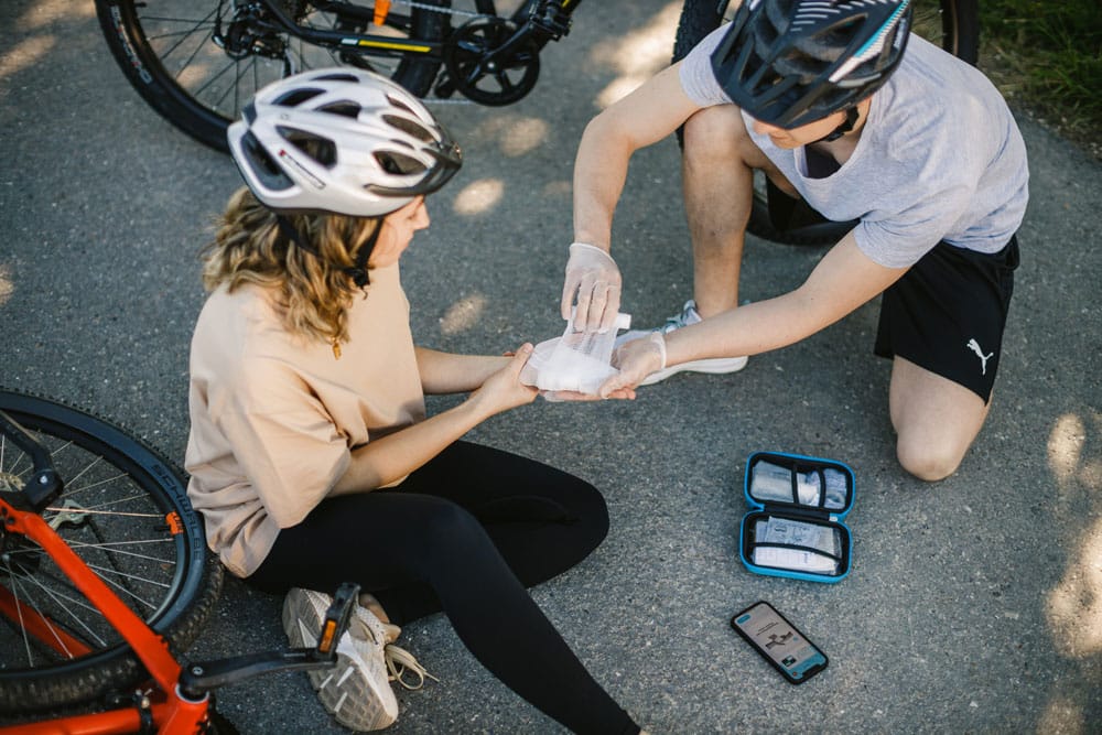 PocDoc: Verbandkasten unterstützt bei Erste Hilfe per App - eBikeNews