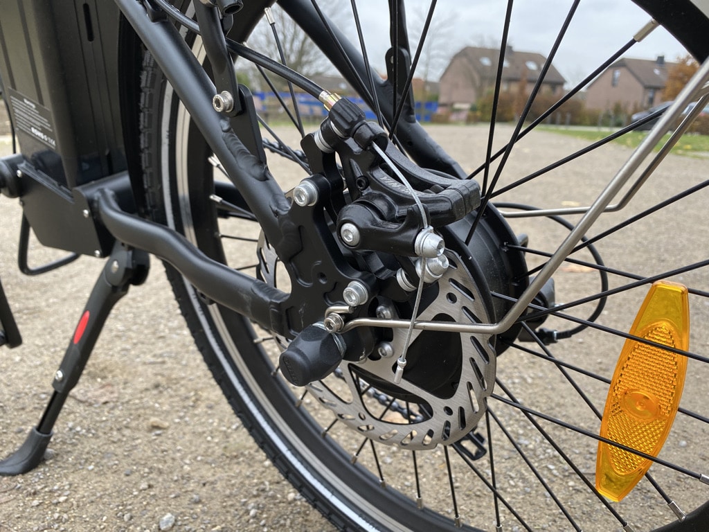 Schutzbleche und Scheibenbremse am NAKXUS - eBikeNews