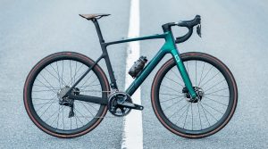 Fast 10 Kilogramm leicht: Das neue Scott Addict eRide ist ein superleichtes E-Rennrad mit Mahle X20-Antrieb
