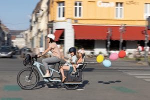 ELOPS R500E: Decathlon debütiert mit erstem E-Lastenrad