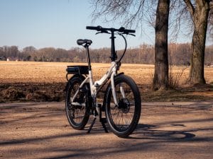 Kompromiss aus Komfort und Mobilität: 24 Zoll Siena E-Klapprad im Test
