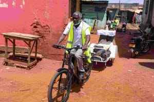 Deutsche E-Bikes sollen Lebenssituation in Uganda verbessern