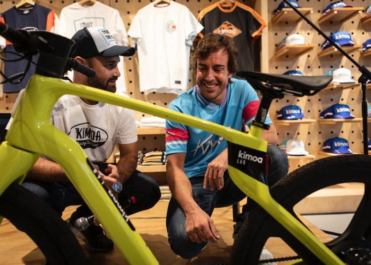 Kimoa: F1-Weltmeister Fernando Alonso enthüllt sein erstes E-Bike - eBikeNews