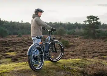 rad-rhino-5-elektrisches-fatbike-im-einsatz