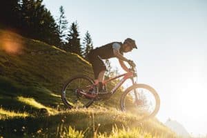 Leicht, leichter am leichtesten: Das leichteste E-Fully der Welt?