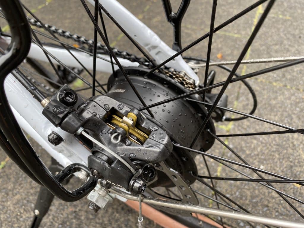 Heckantrieb und Scheibenbremse im Test - eBikeNews