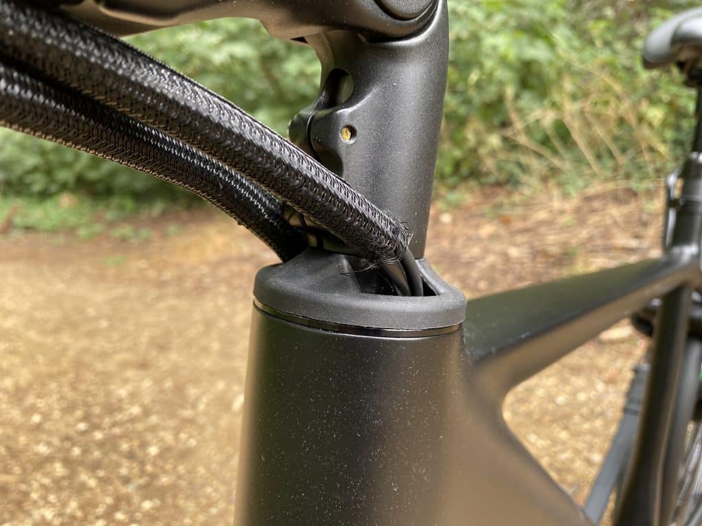 Kabel sind sauber im Rahmen verlegt
