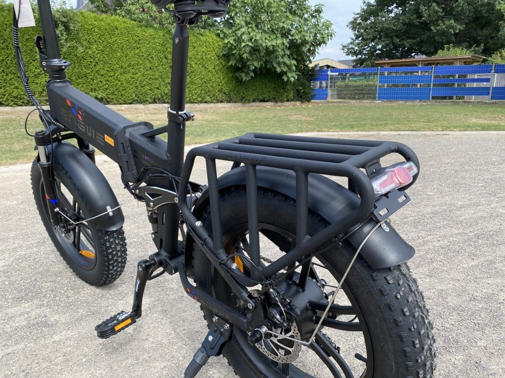 Massives Bike - massiver Gepäckträger