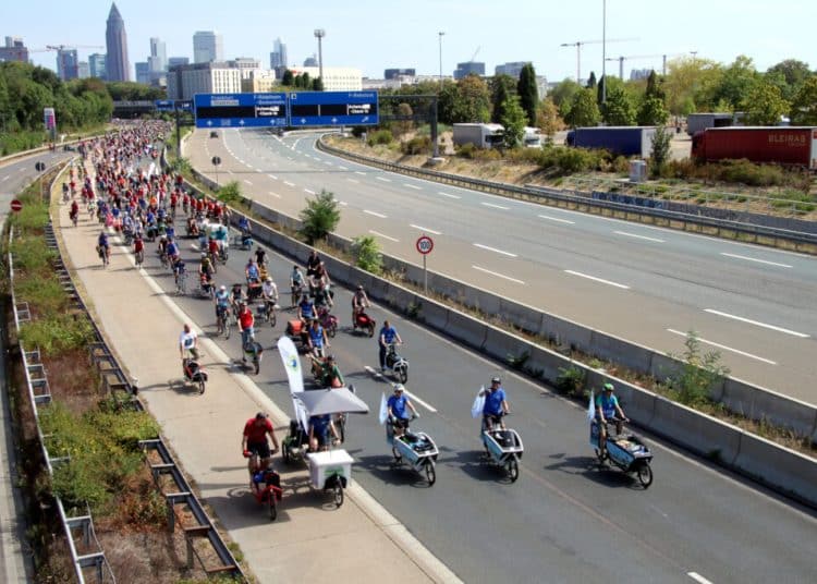 Autobahn | E-Bike | E-Lastenrad - Sternfahrt A648 1024x683 verkehrswende hessen de