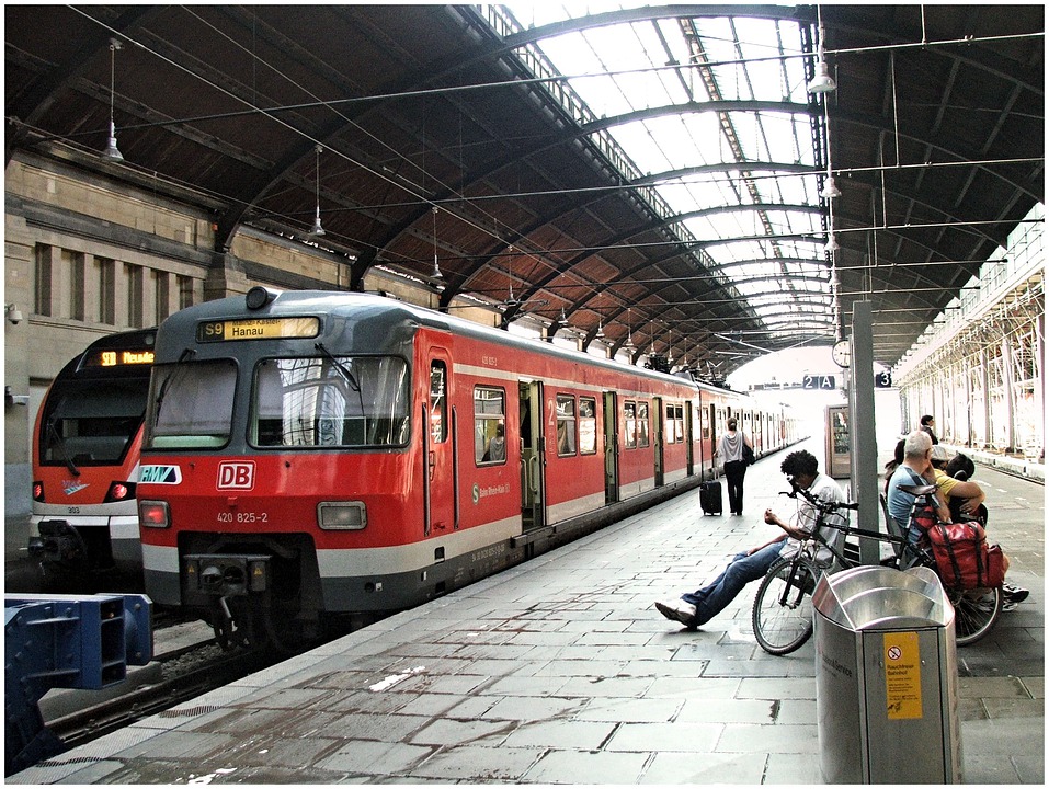 Deutsche Bahn | günstig | Transport - train 268788 960 720