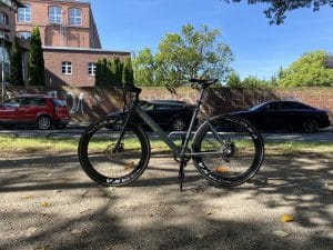 E-Rennrad mit Potenzial: Das Avaka R1 im Test
