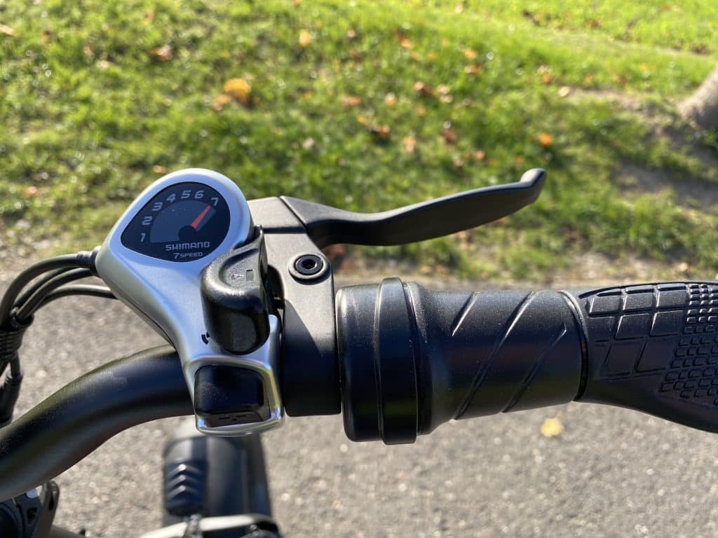 Gasgriff und einfache Shimano Schaltung