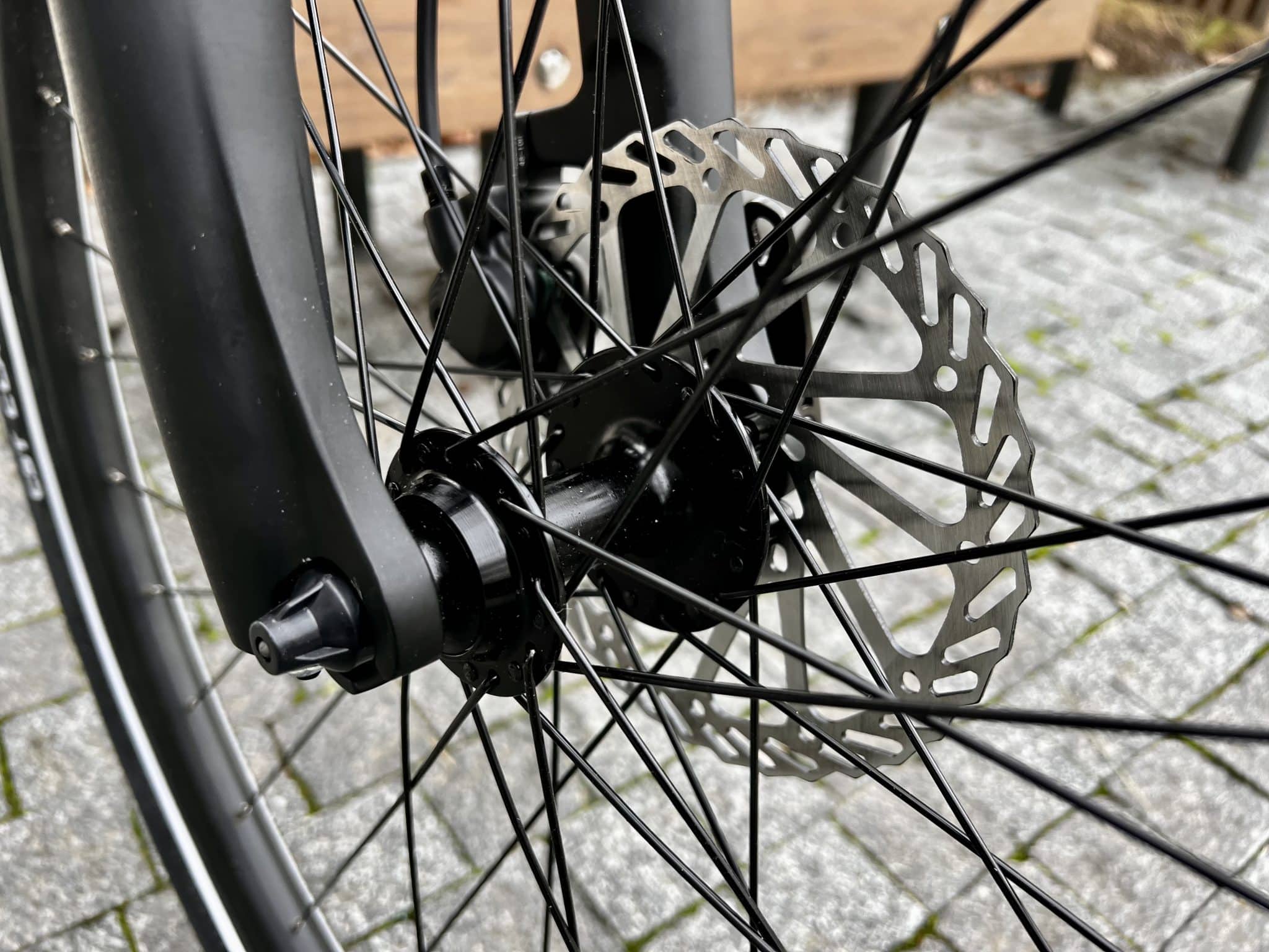 Tenways CGO800S mit hydraulischen Scheibenbremsen | Quelle: eBikeNews
