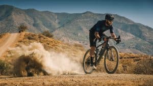 Erstes E-Gravel von Mondraker: Das ultraleichte Dusty ruft nach Abenteuern