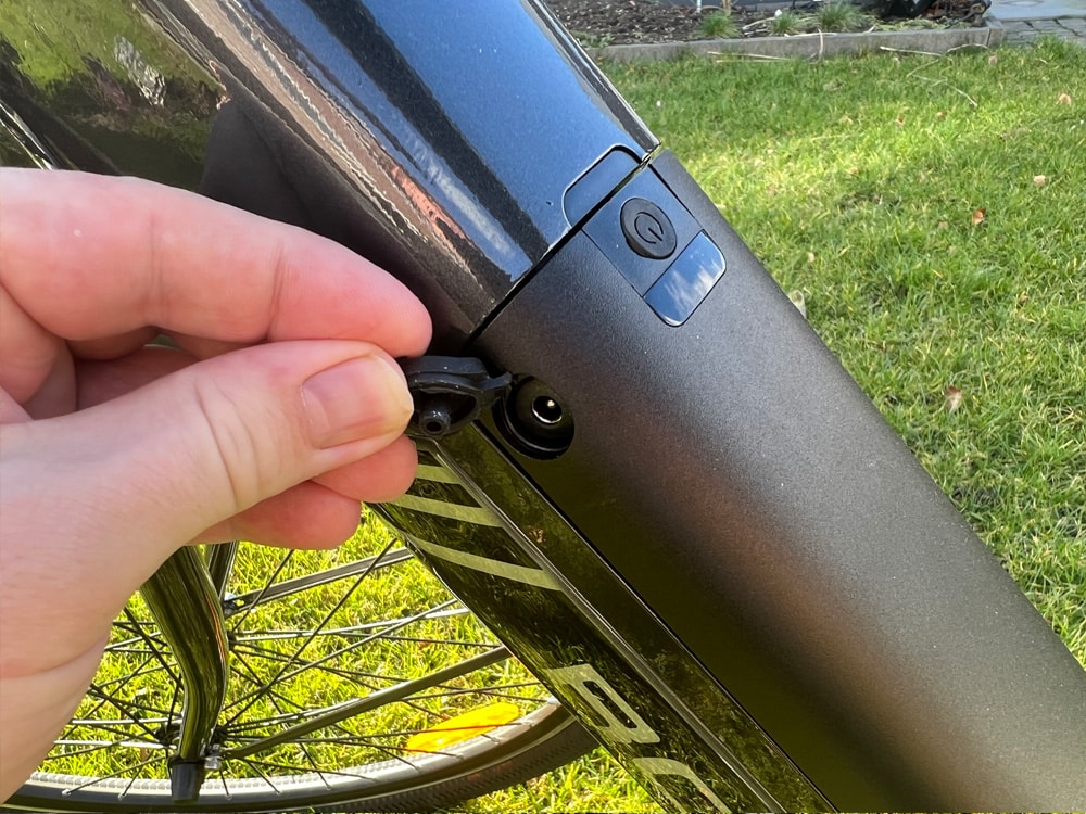 Rover Cruise CMR 700 E-Bike-Test Akku - eBikeNews