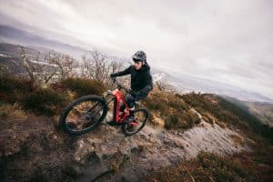 Stance E+: Giant stellt verbessertes E-MTB mit großem Akku vor