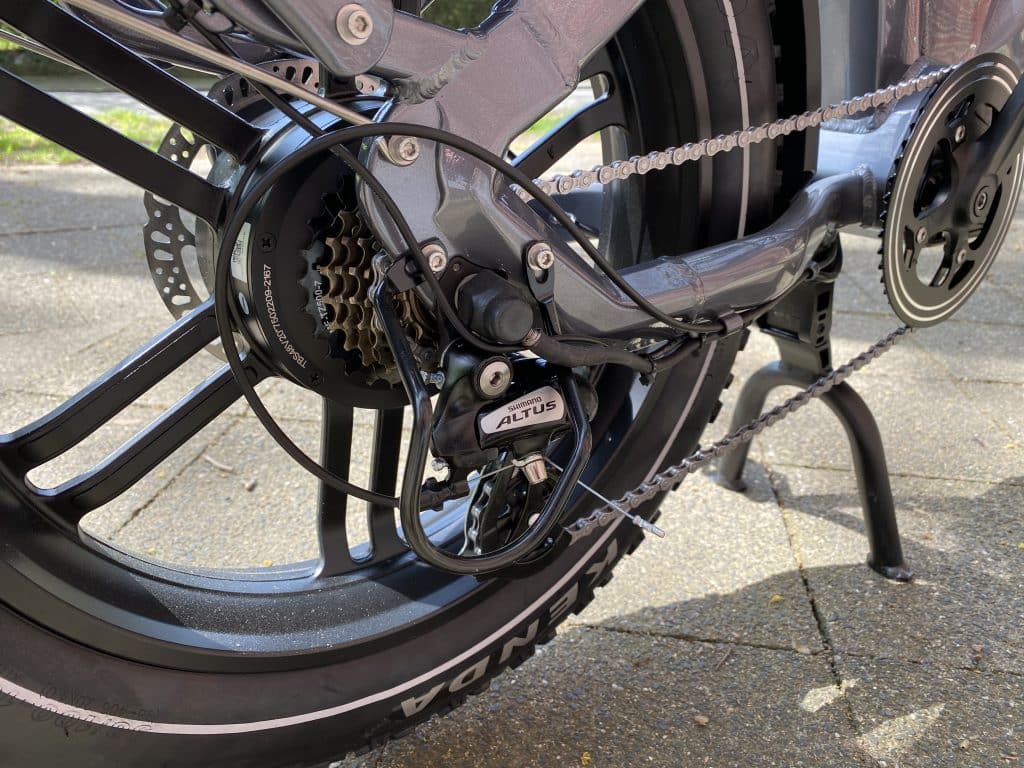 Altus Schaltwerk am Himiway Big Dog im Test