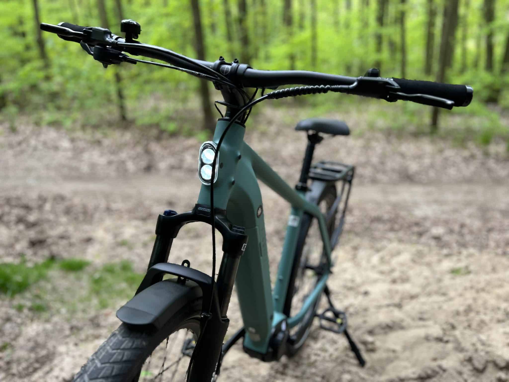 Tenways AGO X - Vorderlicht komplett im Rahmen integriert| Foto: eBikeNews