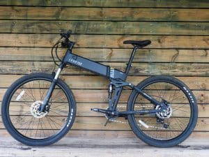 Ein E-Mountainbike zum Klappen: Das Legend Etna im Test