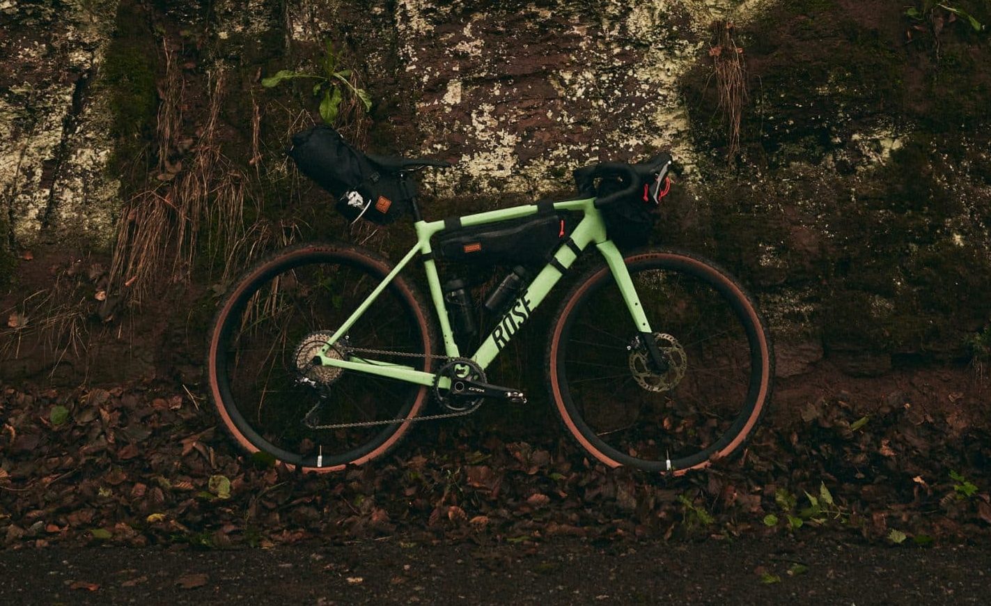 gravel bike tout terrain Bikes Tout Terrain OUTBACK XPLORE GT II Select 6.1 - Expedition - 2026 27.5 Zoll Cube Fahrrad. Farbe:Bequem Schwarz SRAM Apex AXS electronic engineTorqueThreshold:90+ Nm