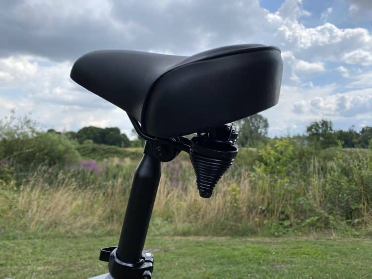 Sattel ist zusätzlich gefedert - eBikeNews