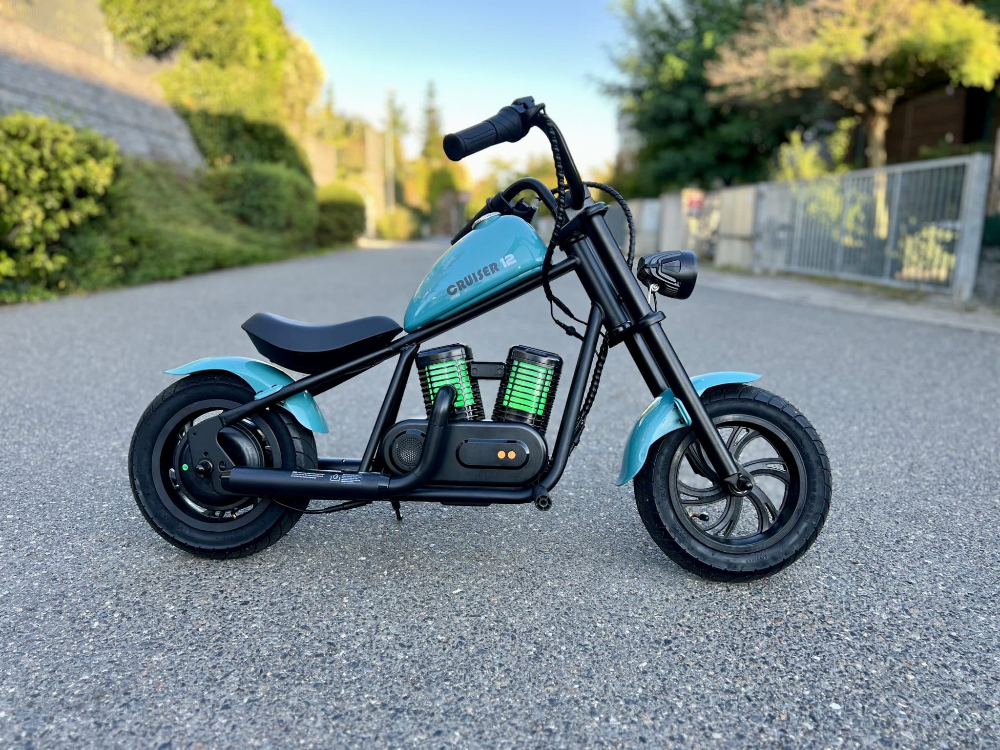 HYPER GOGO Cruiser 12: Motorblock mit wechselnden Farben | Quelle: eBikeNews