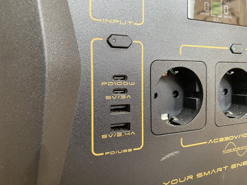 USB Anschlüsse Blackbee1000