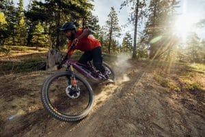Santa Cruz Heckler SL: Leichtes Trail-E-Bike bekommt Fazua Motor