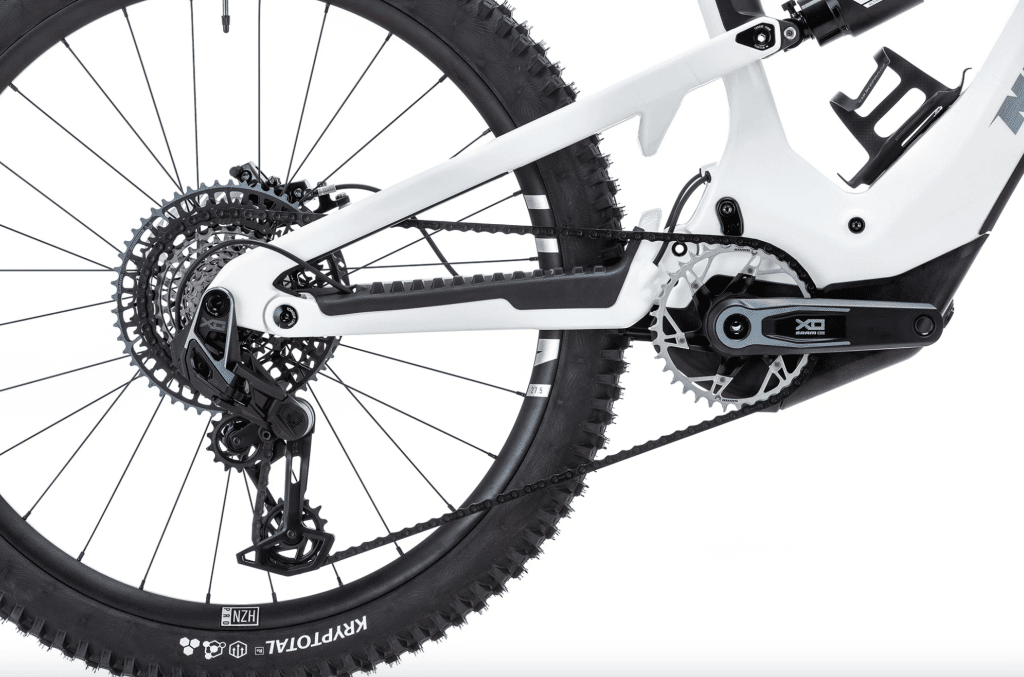 Nukeproof Megawatt mit SRAM Powertrain