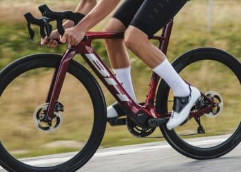 BH iAerolight: Neues E-Rennrad mit bis zu 180 km wiegt unter 12 kg - eBikeNews