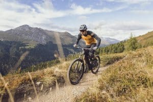 Light-E-MTB mit vielen Extras: Centurion präsentiert No Pogo SL mit Bosch SX
