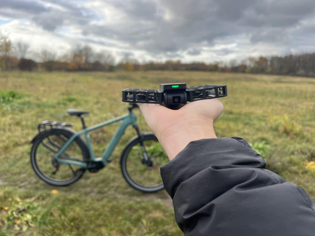 Hover Air X1 Test: Die Drohne muss das Gesicht "sehen" | Quelle: eBikeNews