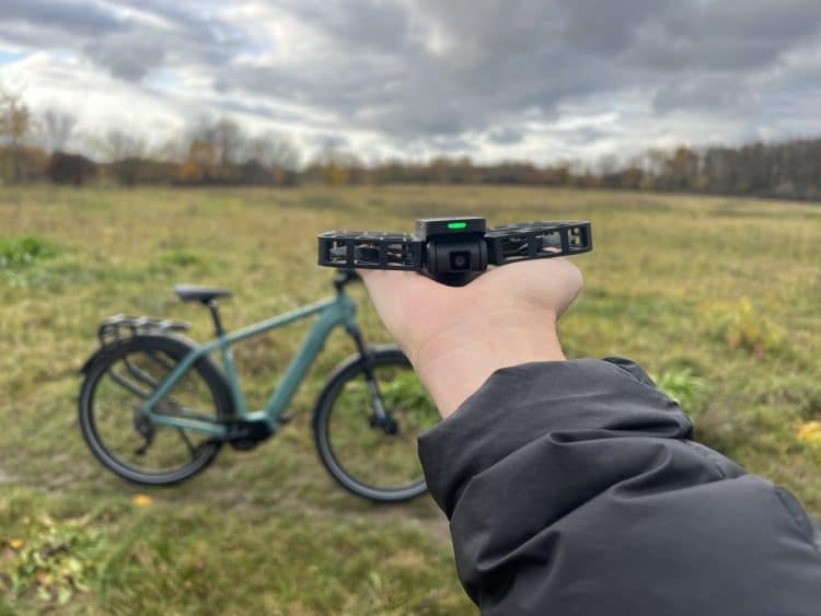 Hover Air X1 Test: Die Drohne muss das Gesicht "sehen" | Quelle: eBikeNews