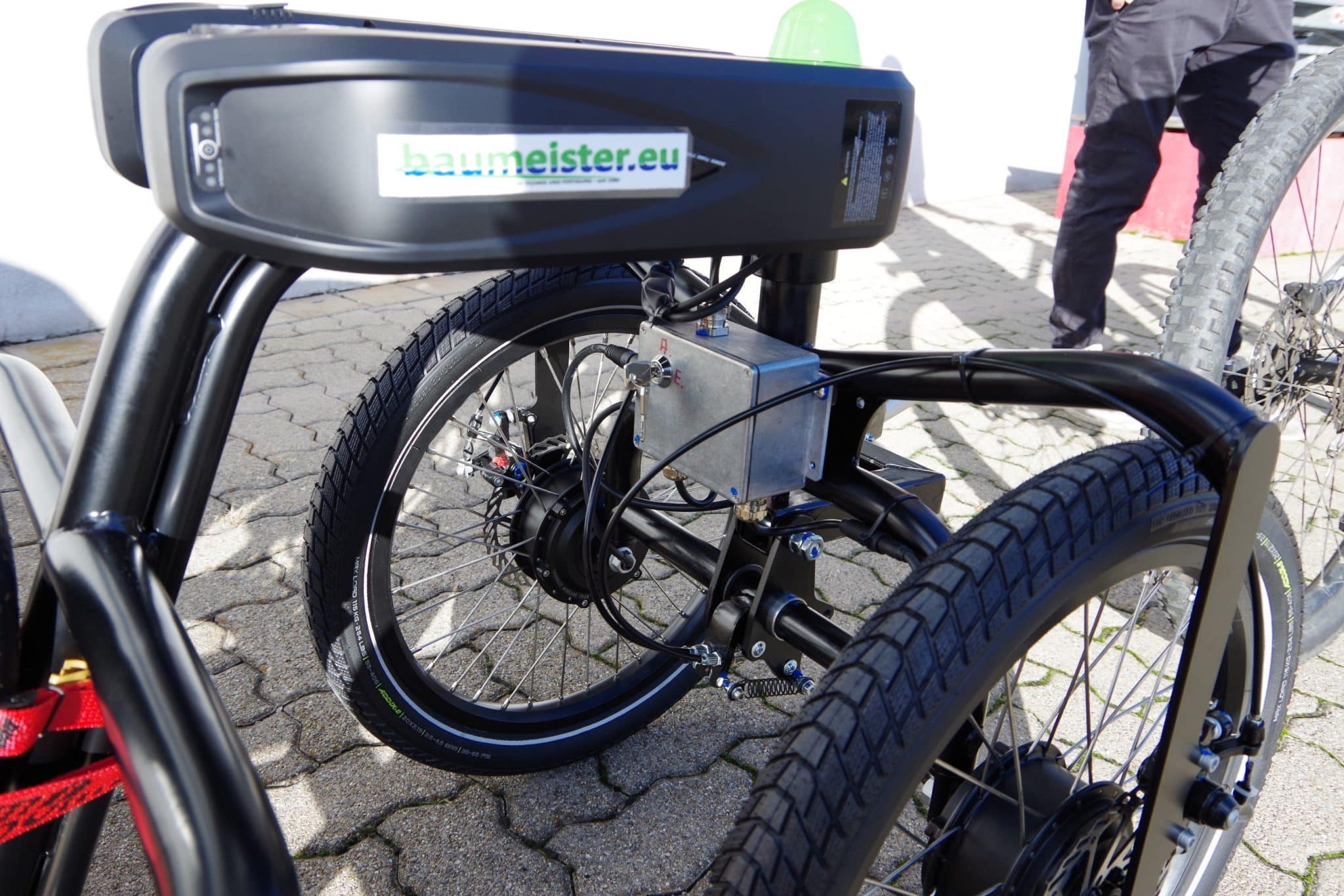 Baumeister-BigBoy4-Drehschemel-ebikenews