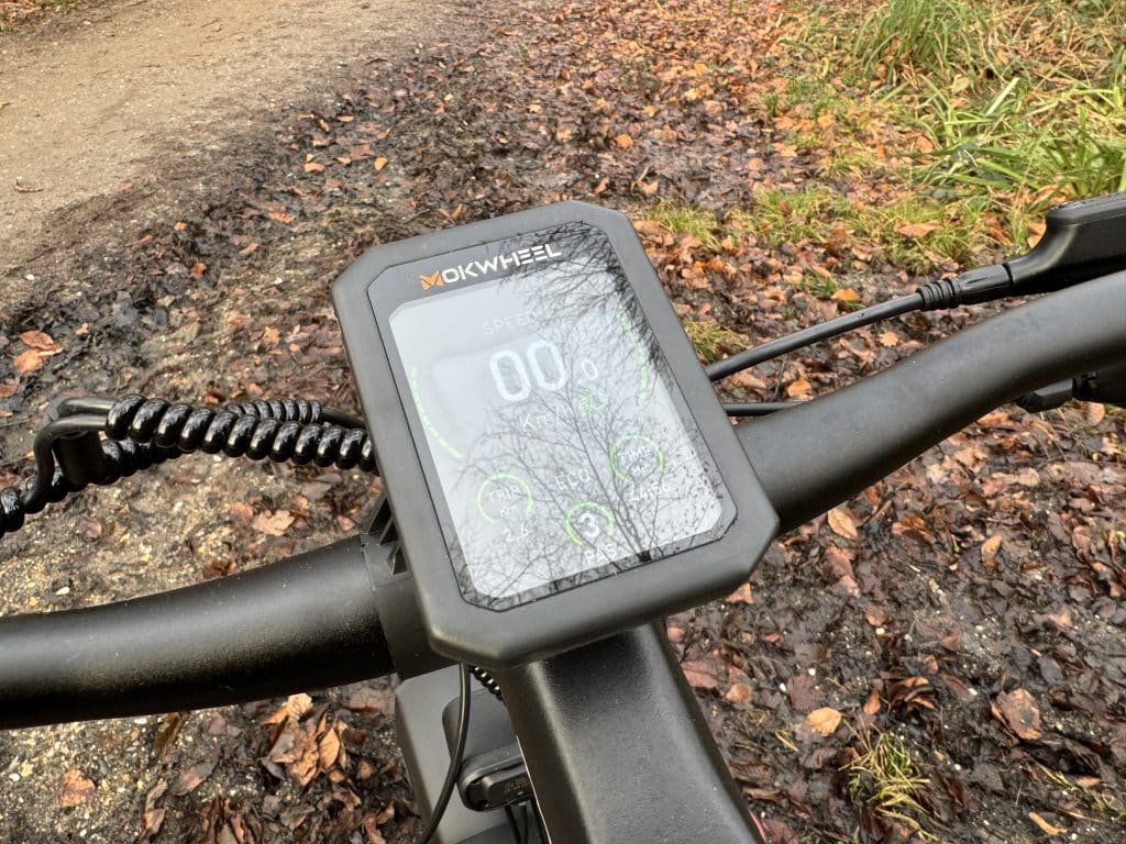 Das Display am Basalt spiegelt stark