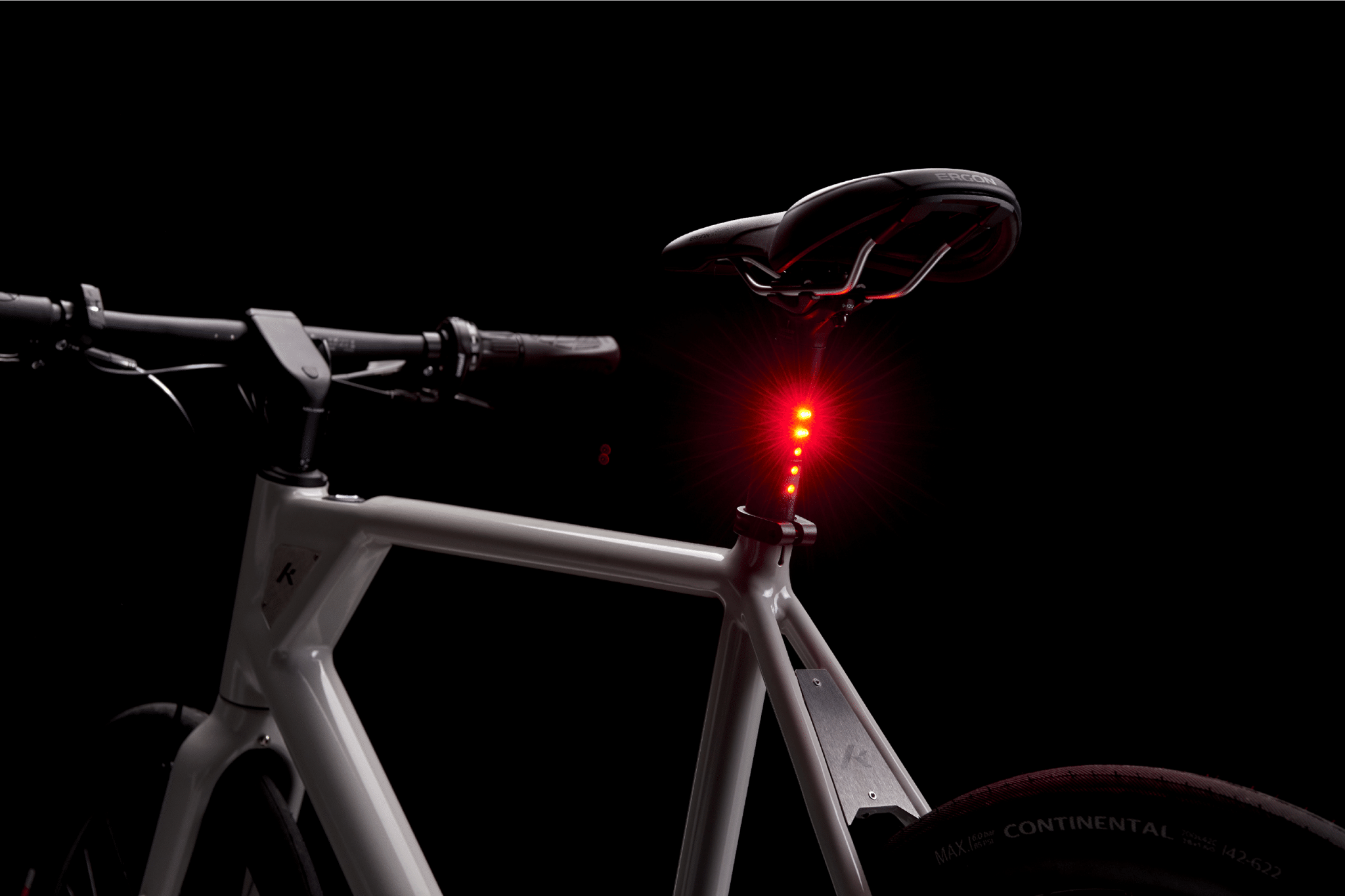 Konrad-Rueckleuchte-Sattelstuetze-E-Bike-News