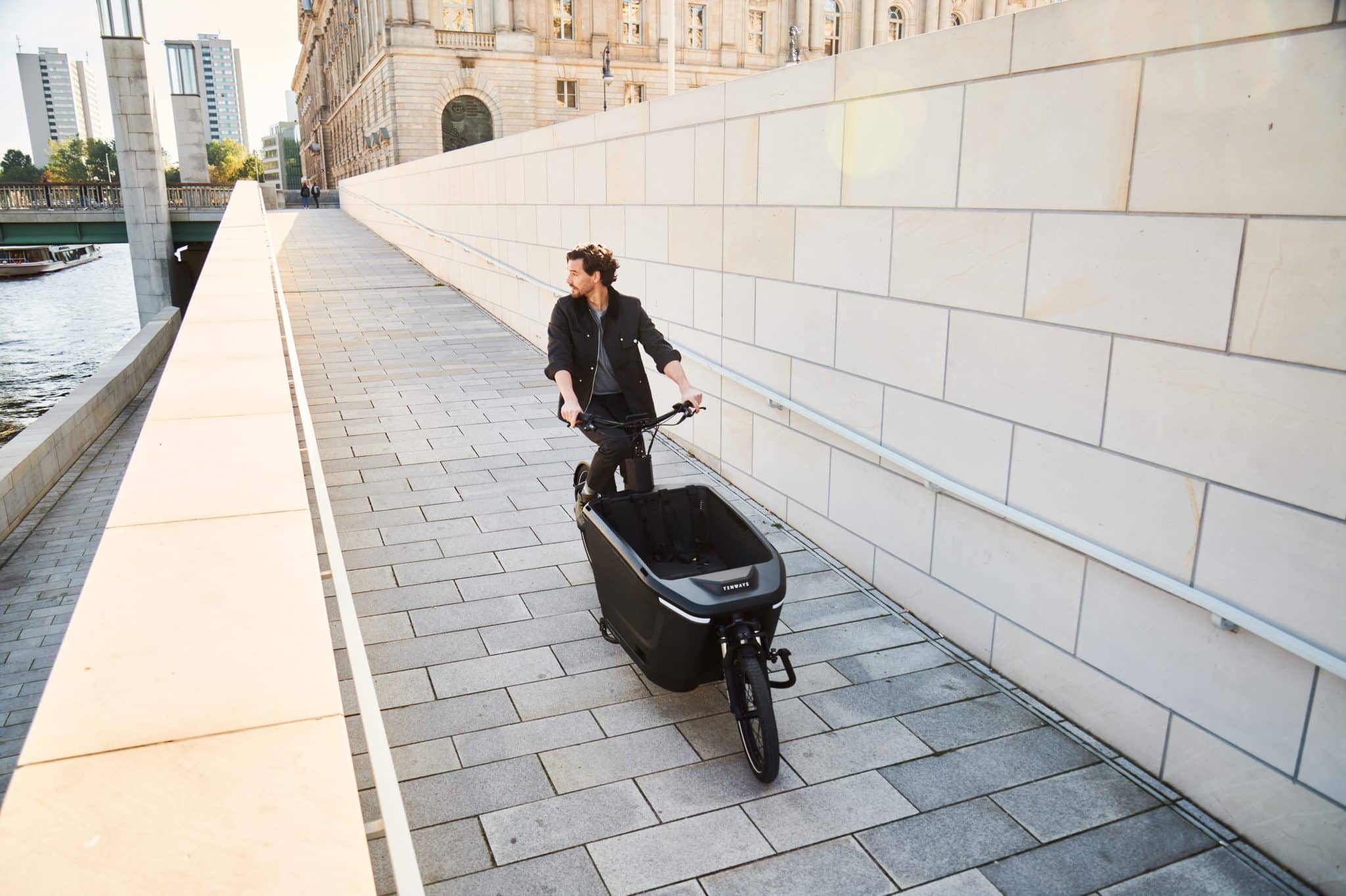Bafang Mittelmotor | Cargo-E-Bike | E-Lastenrad - Tenways Cargo One scaled