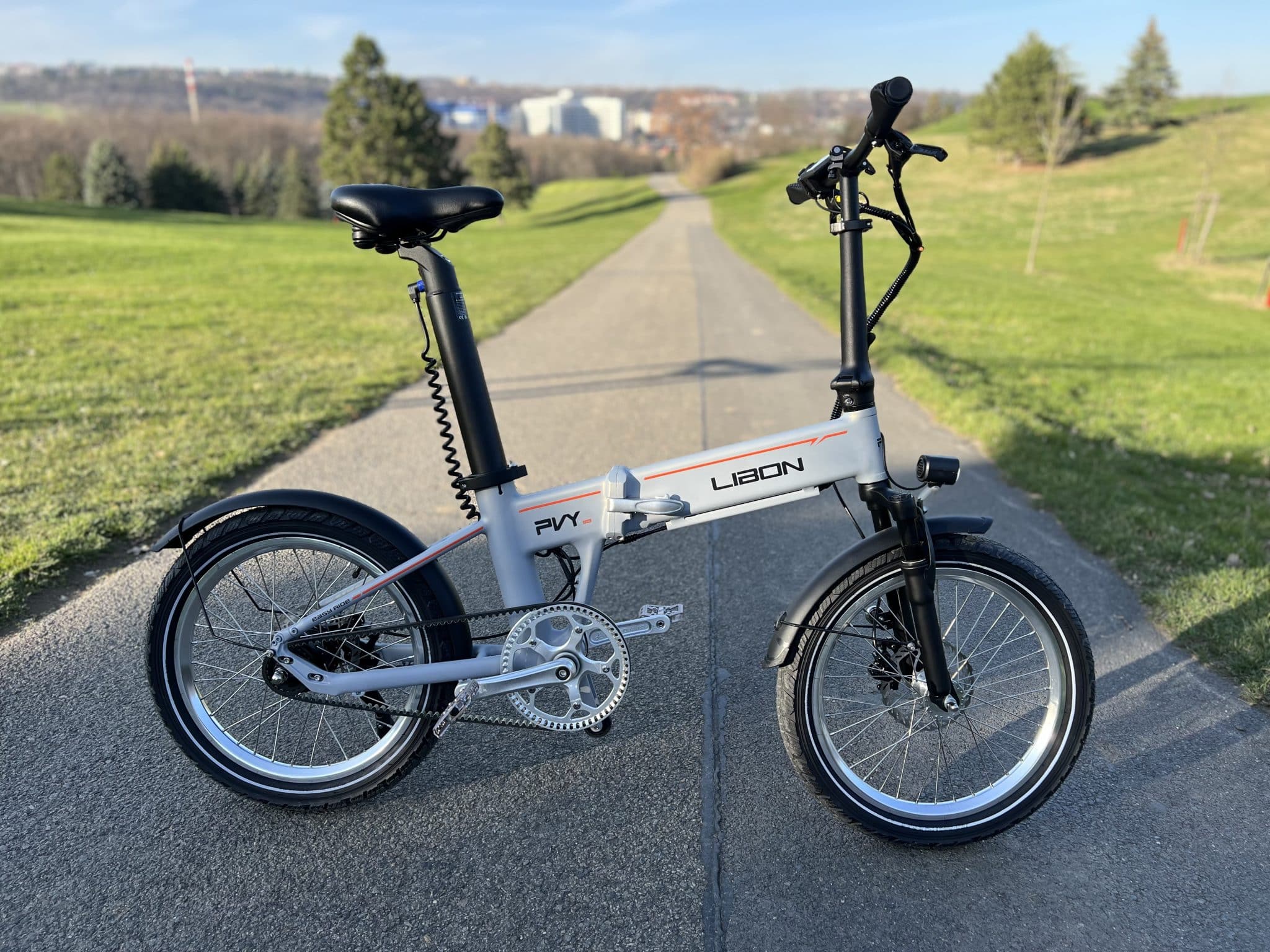PVY Libon im Test: Federgabel mit zu weicher Federung | Quelle: eBikeNews