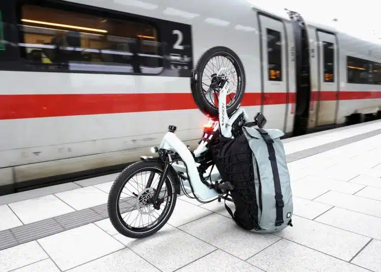 Hamburger Hersteller präsentiert klappbare E-Lastenräder - eBikeNews