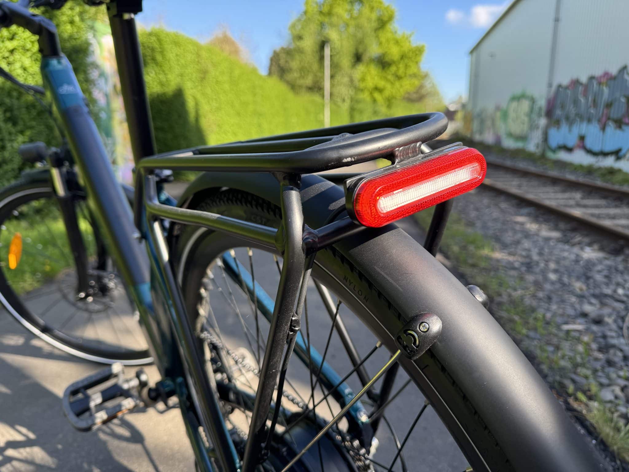 Gepäckträger mit Rücklicht