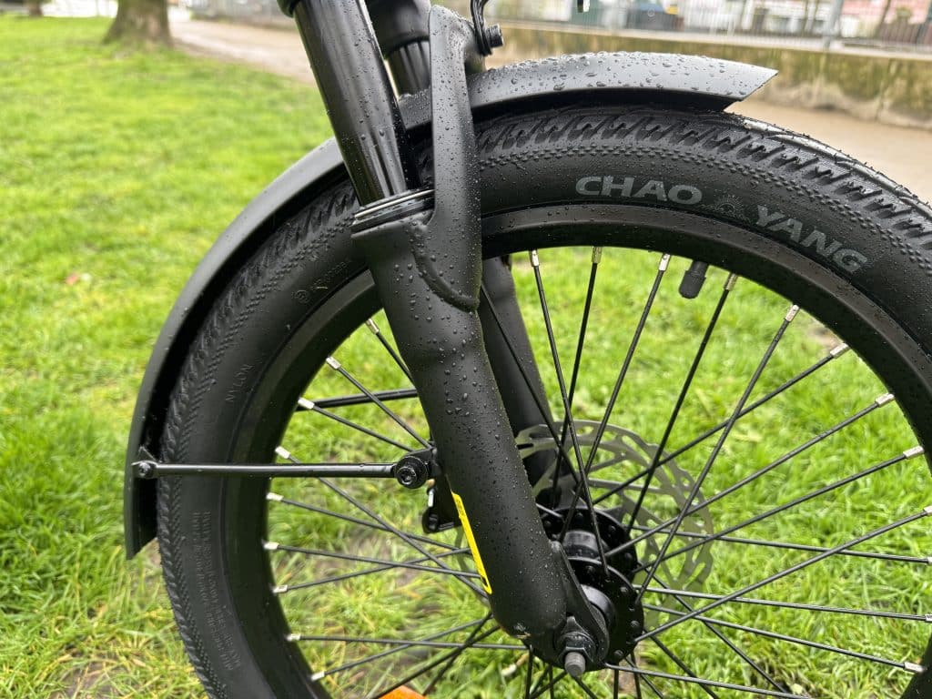 Sehr stabile Metall-Schutzbleche mit dicken Streben