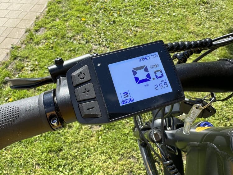 kleines Display mit USB Port