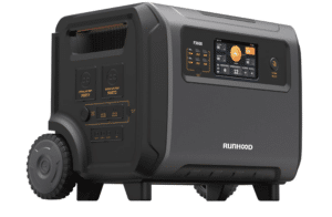 Runhood F3600: Powerstation hat alle wichtigen Anschlüsse - Runhood