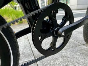 Riemenantrieb für wenig Geld: E-Bikes ohne Kette unter 2.000 Euro